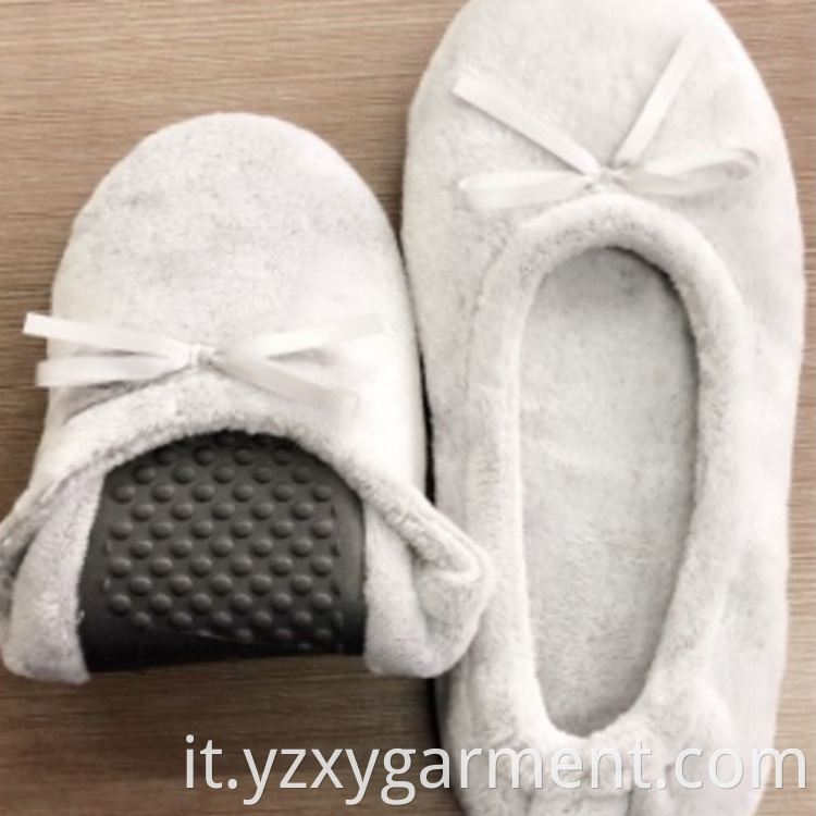 Women's slippers